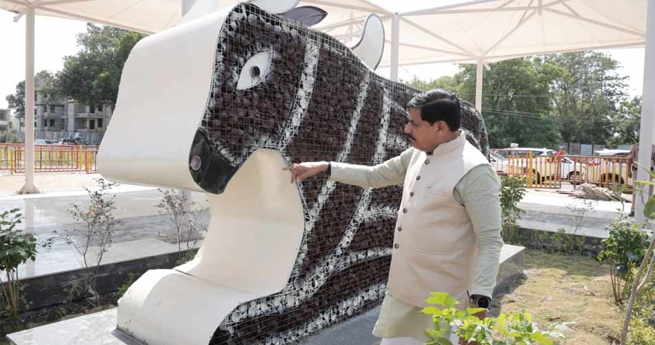 आशीर्वाद का दीया आयोजन के तहत उपयोग किए गए दीयों से बनी नंदी की भव्य आकृति
